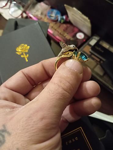 qara gül: “Golden Rose – By Good Gift” hədiyyə seti - Qutuda təqdim olunan — 2