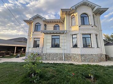 🏡 Продаётся просторный дом 270 м² в Арча-Бешике 📍 ул. Шербет, 131 🌳 4