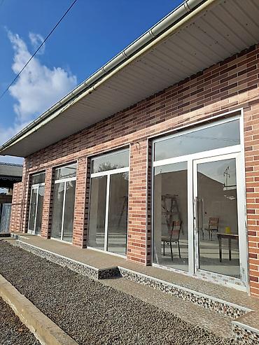 ramana qesebesi heyet evleri: Kommersiya obyekti – geniş vitrinli salon - Şüşə vitrinli ön fasad — 9