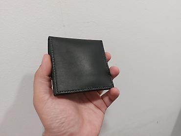 studio pollini: Crni kožni novčanik – kompaktan i organizovan - Materijal: prirodna — 6