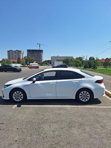 corola: Toyota Corolla: 2023 г., 1.8 л, Вариатор, Гибрид, Седан — 3