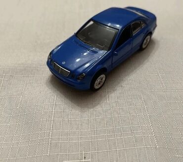 хочу купить часы: Mercedes, 2008 год, 1:43, Железо