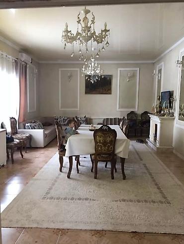 Продажа коттеджей и домов: Продаю дом.Центр село Ленинское.200кв/м, 20 соток, В доме есть — 20