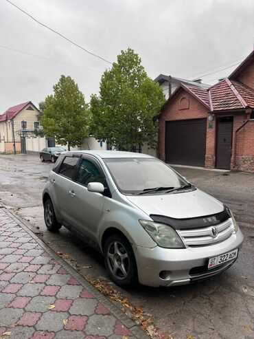 Toyota: Toyota ist: 2003 г., 1.3 л, Автомат, Бензин, Хэтчбэк