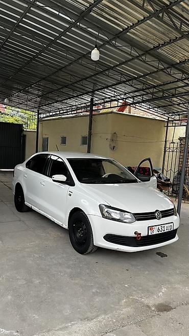 wolksvagen: Volkswagen Polo: 2013 г., 1.6 л, Автомат, Газ, Седан — 2