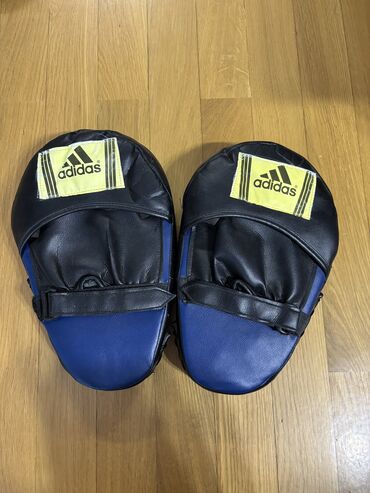 boks əlceyi: Lapa adidas 1-2defe geyibilib ideal veziyyet!