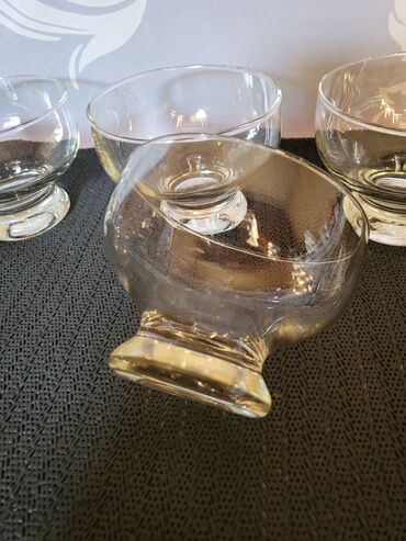 Čaše: Case nove za sladoled iz 2010 god. Case staklene,sve na njima odsjaj — 11