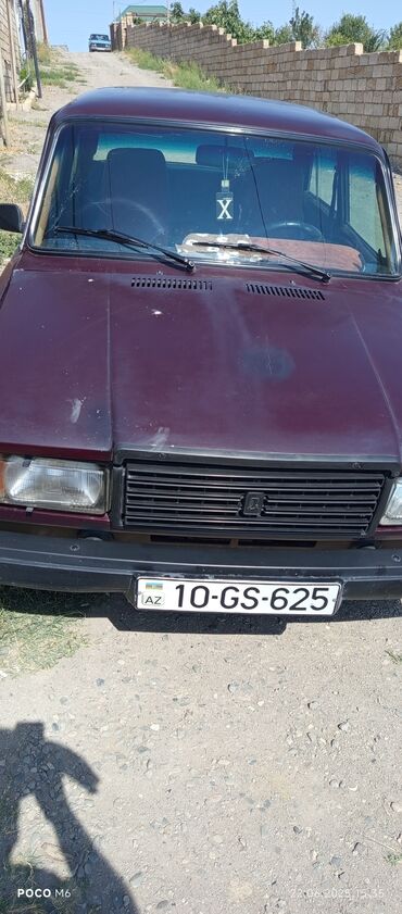zemze matoru: VAZ (LADA) 2107: 0.7 l | 2000 il 256000 km Sedan