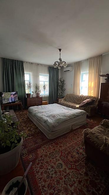 Үйлөрдү сатуу: 5 бөлмө, 120 м², Бишкек, Жумушчу Шаарча Менчик ээси — 9