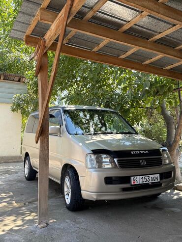 срочно срочно продаю машина: Honda Stepwgn: 2000 г., 2 л, Автоматтык, Бензин, Вэн/Минивэн