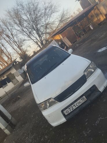 100000 авто: Nissan Cube: 2000 г., 1.3 л, Автомат, Бензин, Хэтчбэк