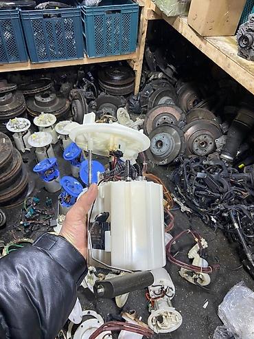 Yanacaq nasosları: Mercedes Benz benzin nasosu Şəhər: Bakı Elanın növü: Ehtiyat — 14