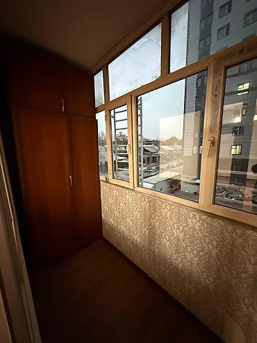 сколько стоит парковочное место: 1 комната, 27 м², 1 этаж, Косметический ремонт — 3