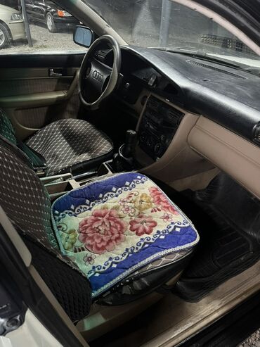 Audi: Audi 100: 1991 г., 2.3 л, Механика, Газ, Седан — 5