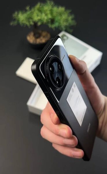 макбук air: Poco F7 Pro, Жаңы, 256 ГБ, түсү - Кара, 1 SIM, 2 SIM