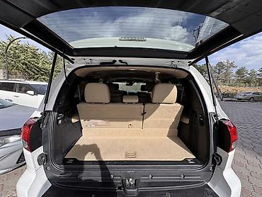 Toyota: Toyota Sequoia: 2017 г., 5.7 л, Автомат, Бензин, Внедорожник — 27