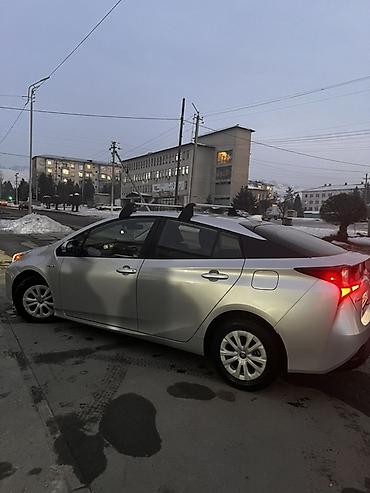 Toyota: Toyota Prius: 2019 г., 1.8 л, Гибрид, Хэтчбэк — 2