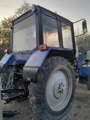 Traktorlar: Traktor Belarus (MTZ) 80,1, 1982 il, 58 at gücü, motor 4.7 l, İşlənmiş — 7