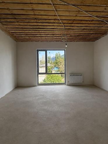 продажа домов он киркомстром: 5 комнат, 220 м², 5 соток, Таш-Добо, Собственник — 4