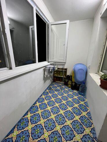 Угловые диваны: Продается или Обменивается 2-комнатная квартира в Бишкеке — 3