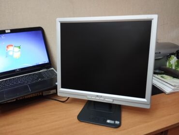 Monitorlar: Acer AL1717 LCD monitor Model: AL1717. 17-düym ekrandır. Əla — 2