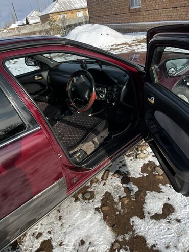 Nissan: Nissan : 1995 г., 2 л, Автомат, Бензин, Седан — 8