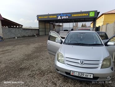 Toyota: Toyota ist: 2004 г., 1.3 л, Автомат, Бензиновая, Хэтчбэк — 2