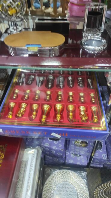 Şahmatlar: Şahmatlar müxtəlif qiymətlərlə . qiymətlər müxtəlifdir çatdırılma — 10