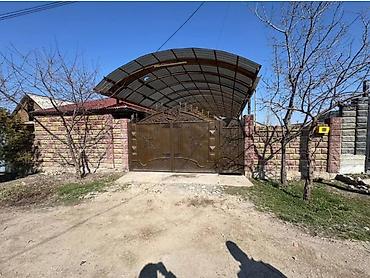 Продажа коттеджей и домов: 🏡 ПРОДАЁТСЯ ДОМ для семьи 📍 Район: Арча-Бешик 📐 Площадь участка: 4 — 1