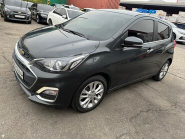 машина хамер: Chevrolet Spark: 2018 г., 1 л, Вариатор, Бензин, Хэтчбэк