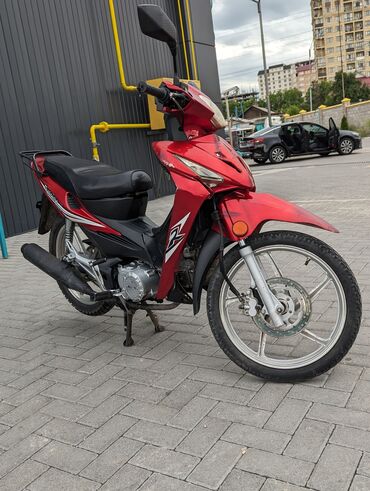 Скутеры: Скутеретта Honda, 125 куб. см, Бензин