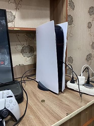 PS5 (Sony PlayStation 5): Sony PlayStation 5 (версия с дисководом) Комплектация и особенности — 2