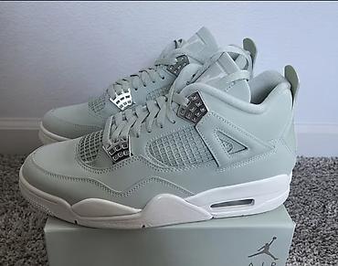 air jordan 4: Model: Jordan 4 Retro (monoxrom açıq boz rəng) az geyinilib balaca — 1