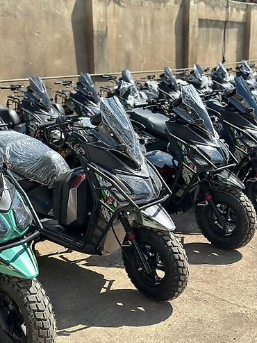 Скутеры: Тип скутера 150 куб. см, Бензин, Б/у — 2