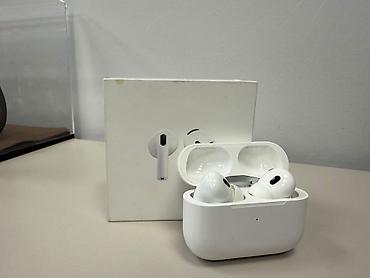 hyperx cloud alpha s: Apple AirPods 4 (Model A3050, A3053, A3058) - Rəng: Ağ - Qutu və şarj — 3