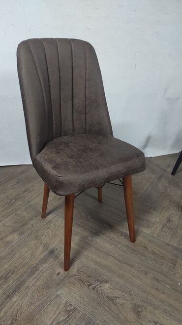 Stolice: Stolice
Cena po komadu 
Saljemo brzom postom na lalafo.rs — 9 Stolice: Stolice
Cena po komadu 
Saljemo brzom postom — 9