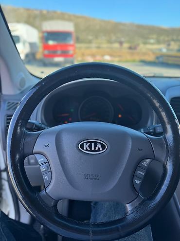 karavan satışı qiymeti: Kia Carnival: 2.2 l | 2011 il Van/Minivan — 8