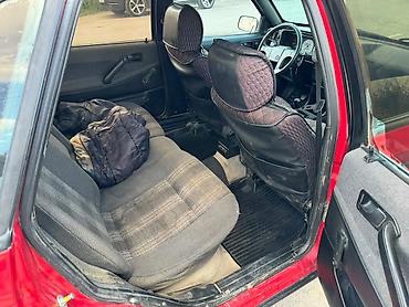 mazda 223: Volkswagen Passat: 1987 г., 1.8 л, Механика, Бензин, Седан — 4