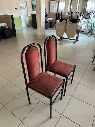 мебель для кафе ош: Продам стулья Б\У . Использовались в кафе . Около 50 стульев. Если