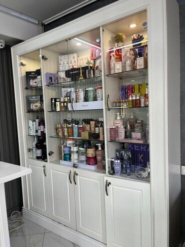 Мойки и раковины: Продается!!!! Распродают Салон по стоимости )можете звонить или писать — 15