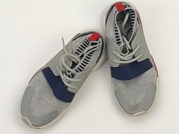 buty sportowe z podwyższoną piętą: Buty sportowe 30, Używany