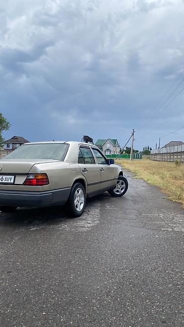 r18 резина: Mercedes-Benz W124: 1987 г., 2.3 л, Механика, Бензин, Седан — 2