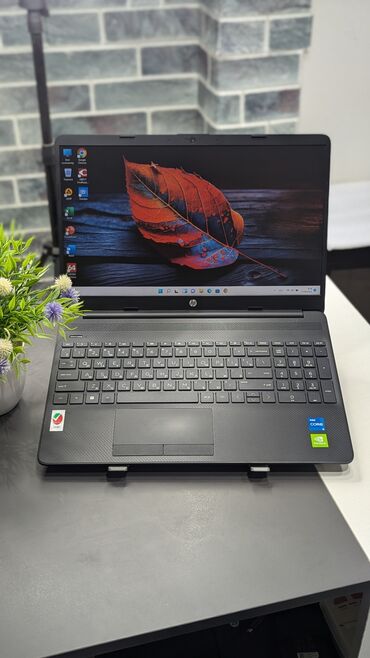 ноутбуе: Ноутбук, HP, 8 ГБ ОЭТ, Intel Core i5, 15.6 ", Колдонулган, Татаал эмес тапшырмалар үчүн, эс тутум NVMe SSD