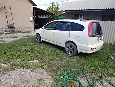 step wgn: Honda Stream: 2002 г., 1.7 л, Механика, Бензин, Минивэн — 2