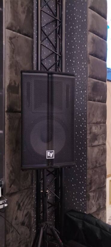 Dinamiklər və kolonkalar: İşlənmiş Yamaha Kolonka, Növ - Toy üçün, rəng - Qara — 9