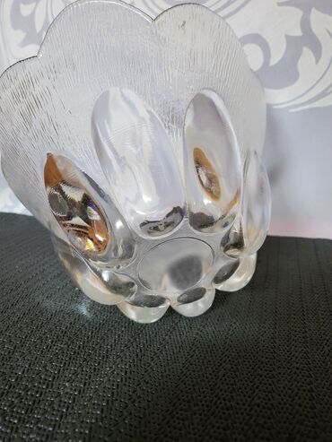 Činije: Cinija nemacka usnama duvano staklo iz 70ih.god. Cinija je — 14