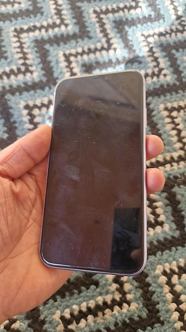 Apple iPhone: IPhone 11, 256 ГБ, 84 % — 2