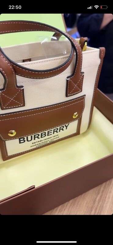 pencekler qadin ucun: Çiyin çantası, Burberry, Yeni