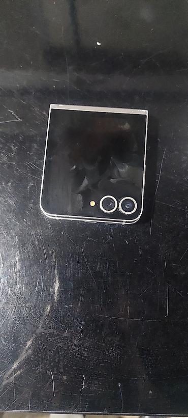z fold 4: Samsung Galaxy Z Flip 6, 256 GB, rəng - Boz, İki sim kartlı — 7
