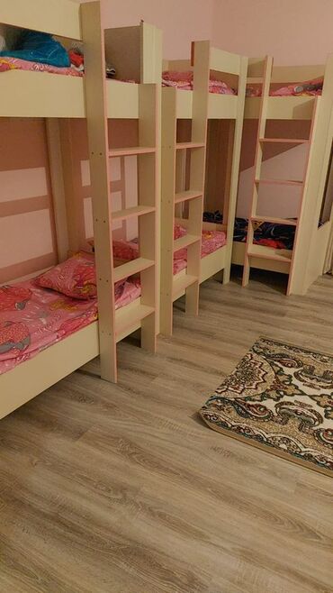 tek yataqlar: Təknəfərlik çarpayı, Bazasız, Matras ilə, Siyirməsiz